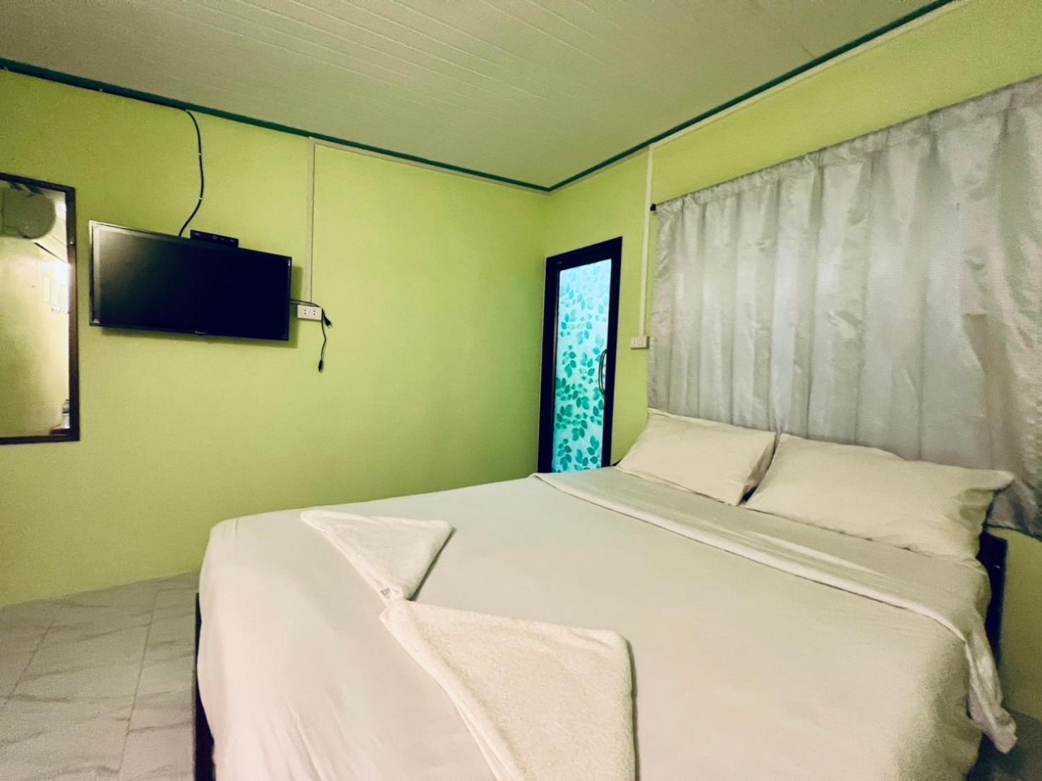 Khaosok Happy House Bed and Breakfast Khao Sok National Park Εξωτερικό φωτογραφία