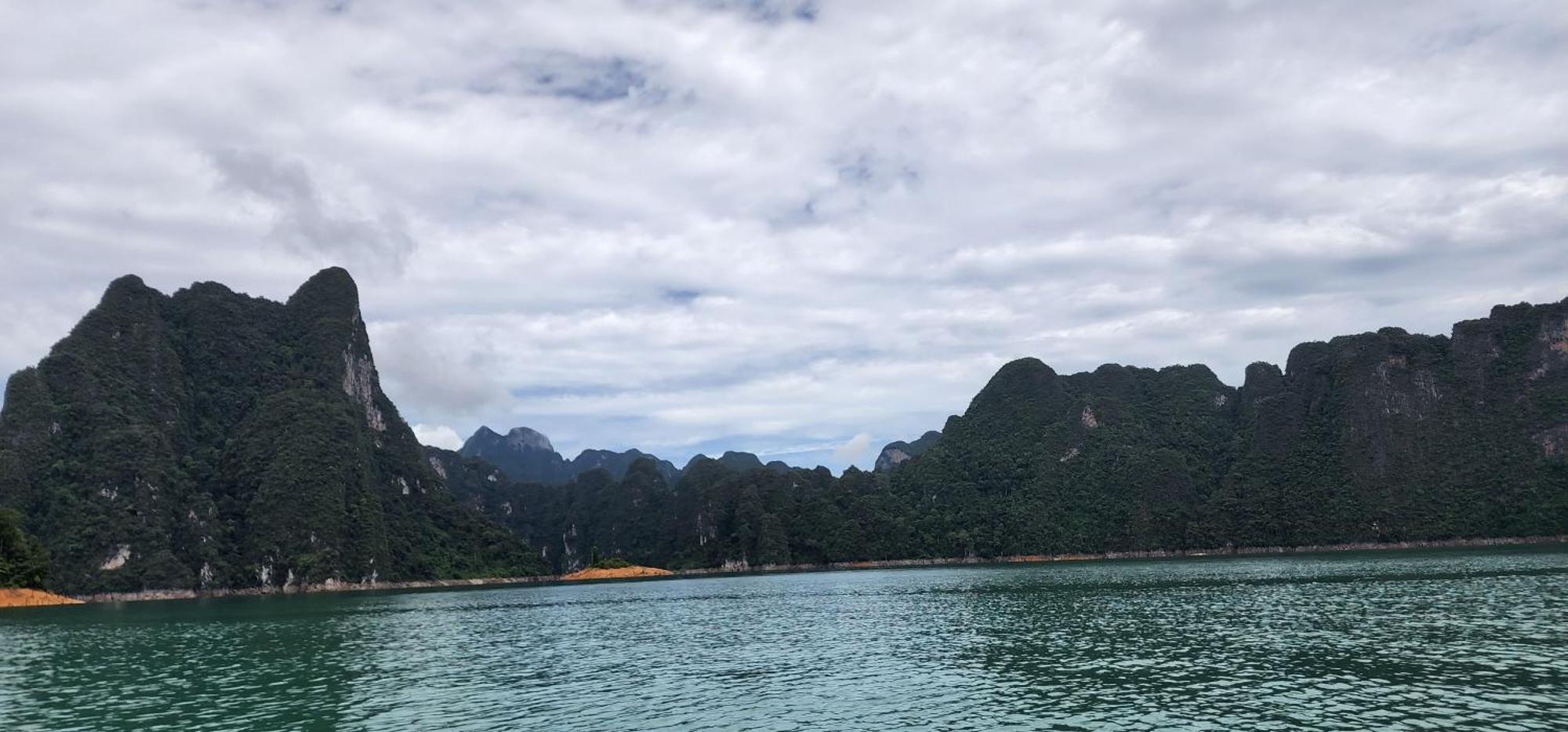 Khaosok Happy House Bed and Breakfast Khao Sok National Park Εξωτερικό φωτογραφία