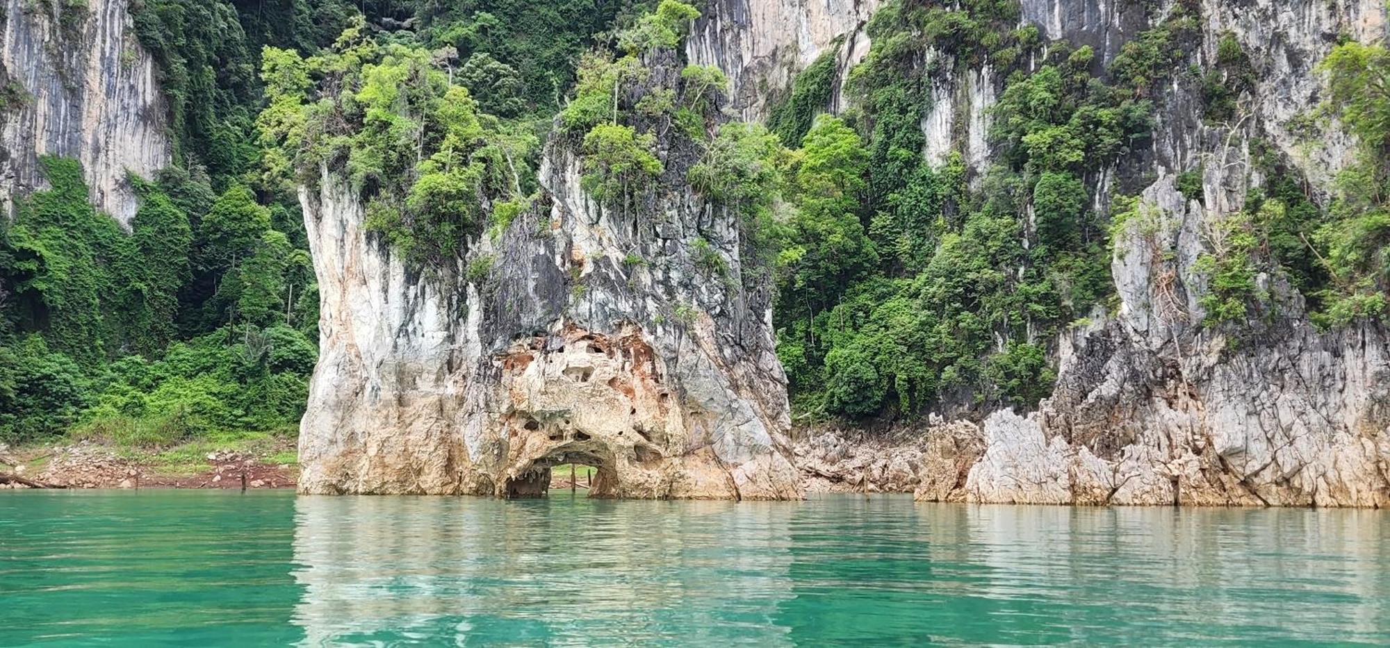 Khaosok Happy House Bed and Breakfast Khao Sok National Park Εξωτερικό φωτογραφία